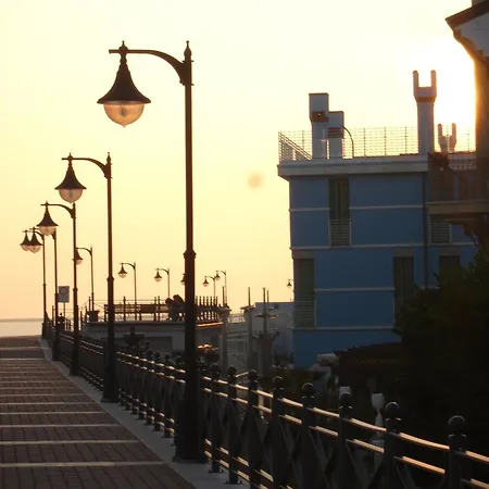 Flat With Sea View Balcony In