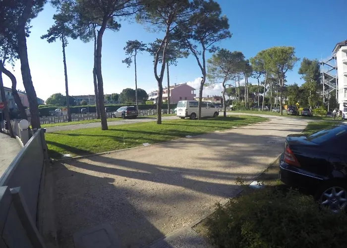 Appartement Flat With Sea View Balcony In Caorle